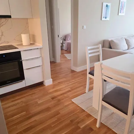 Zhana Diamond Lux Апартаменти Скоп'є